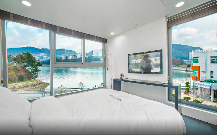 모노퍼니펜션 (3).png