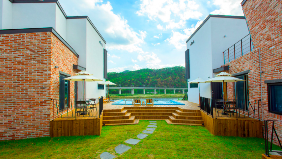 춘천(남이섬) 서로하우스풀빌라  (6).png