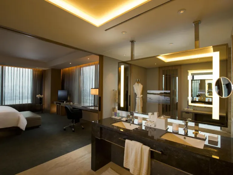 그랜드 킹 이그제큐티브 코너 스위트2.png