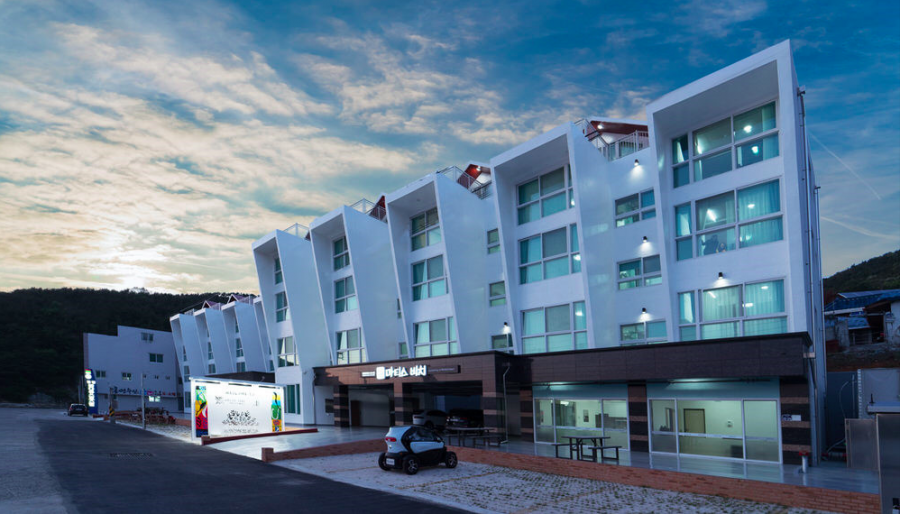 마티스비치 펜션  (1).png