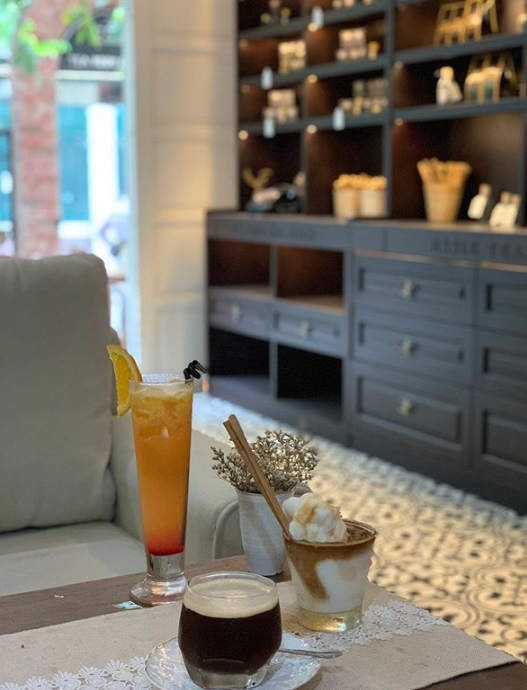 Essie Tearoom and Bistro_2.png