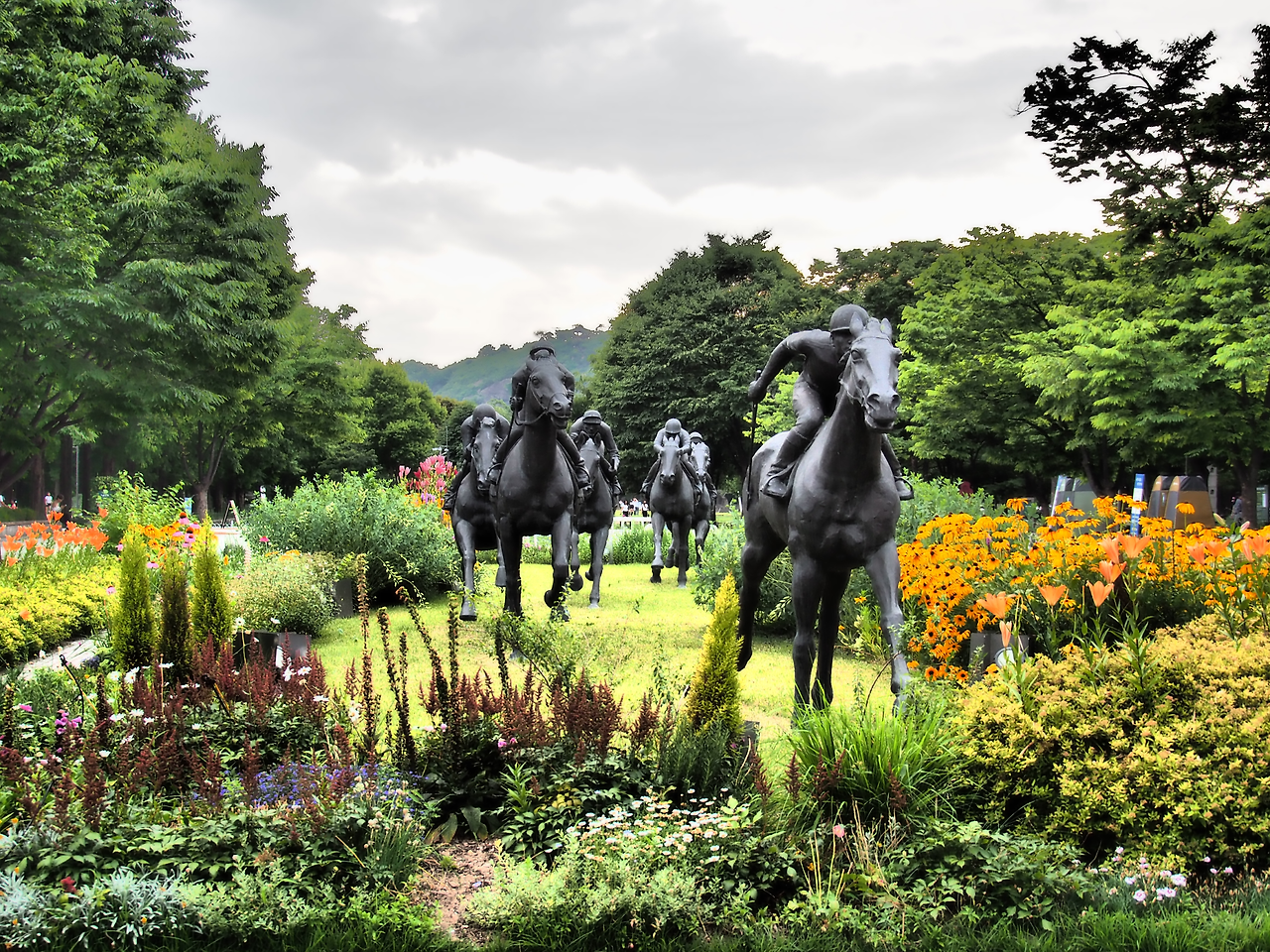 서울 군마상.png