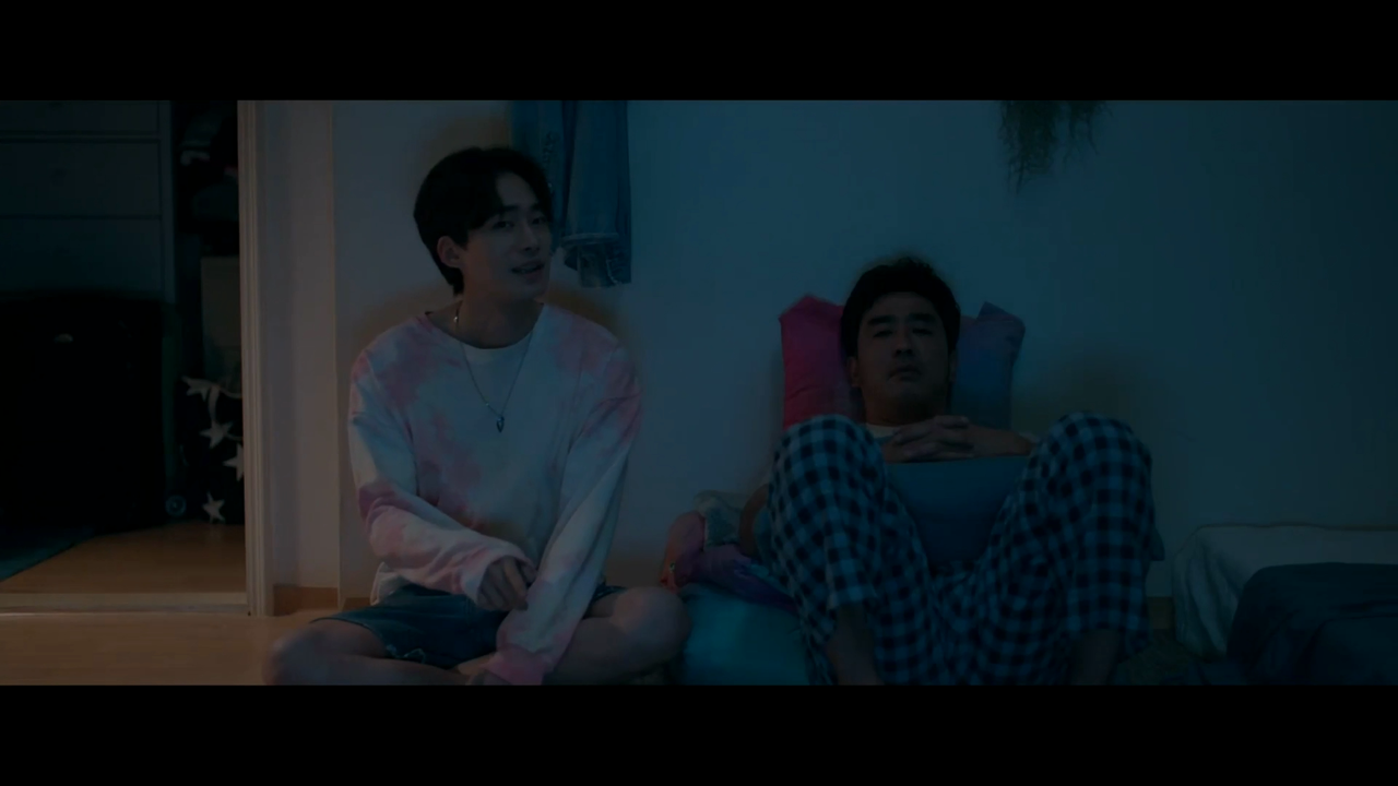 장르만로맨스_ 거절 당하는 사람의 뒷모습은 거의 같다.mp4_20260209_122829.464.png