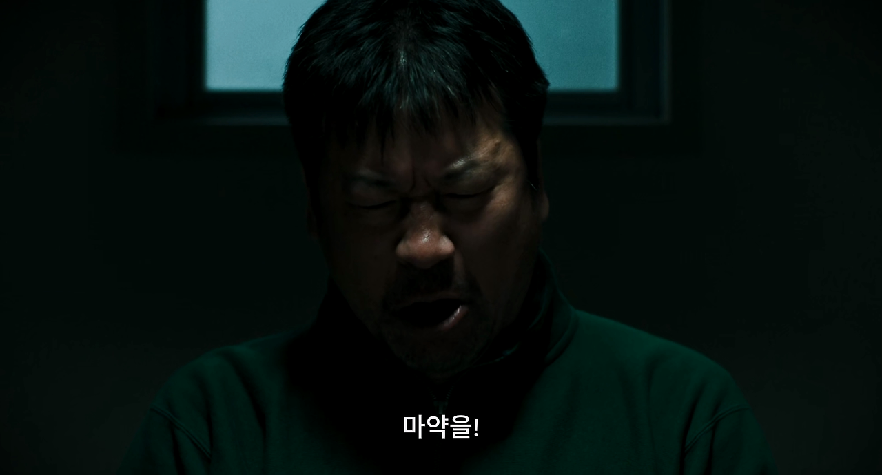 e_안이라는 이름의 여자_지끔껏 쌓아온 것들을 스스로 무너뜨렸다는 자책에서 비롯된 행.mp4_20260128_113918.219.png