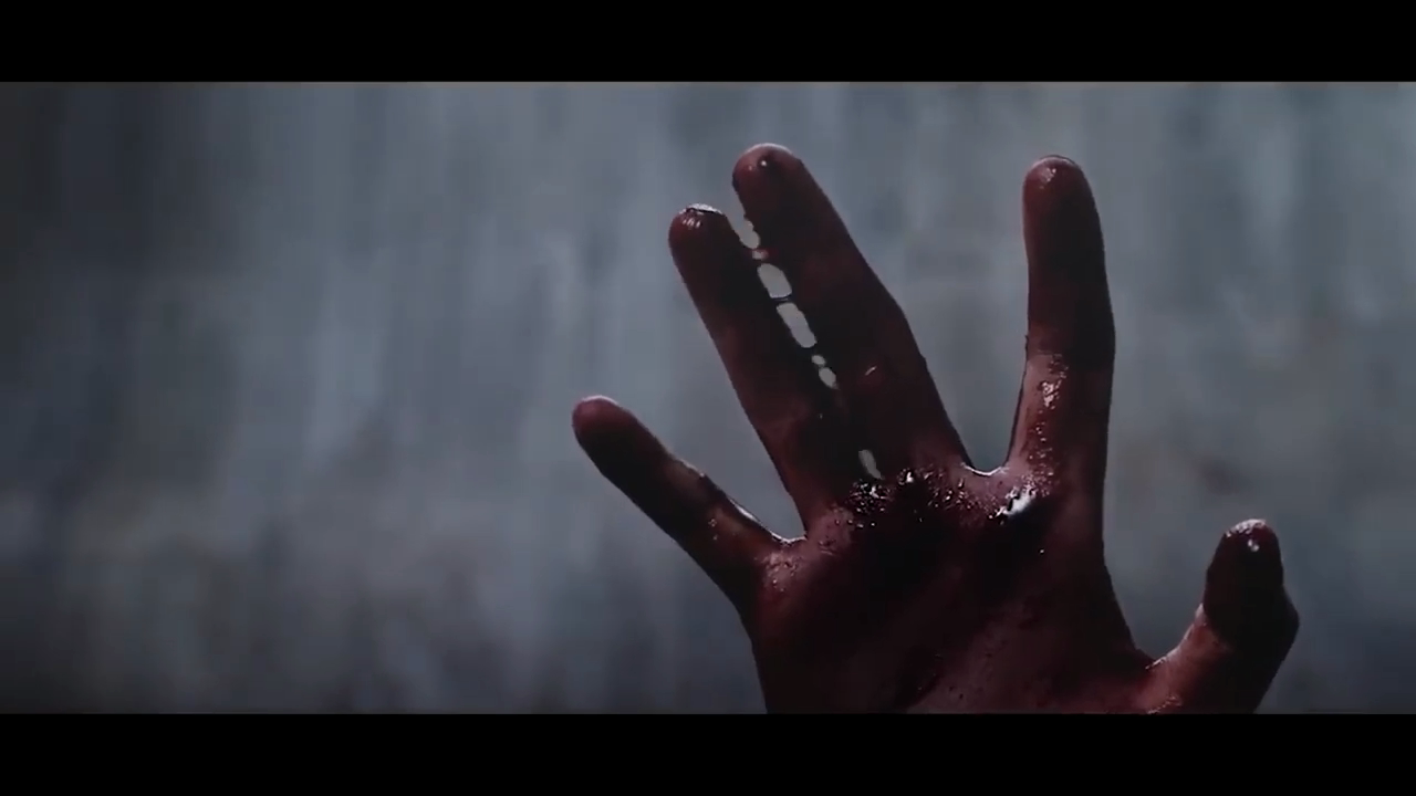 눈떠보니 곡면에 걸쳐져 있는 여자...영화 커브!!(결말포함).mp4_20260201_193736.943.png