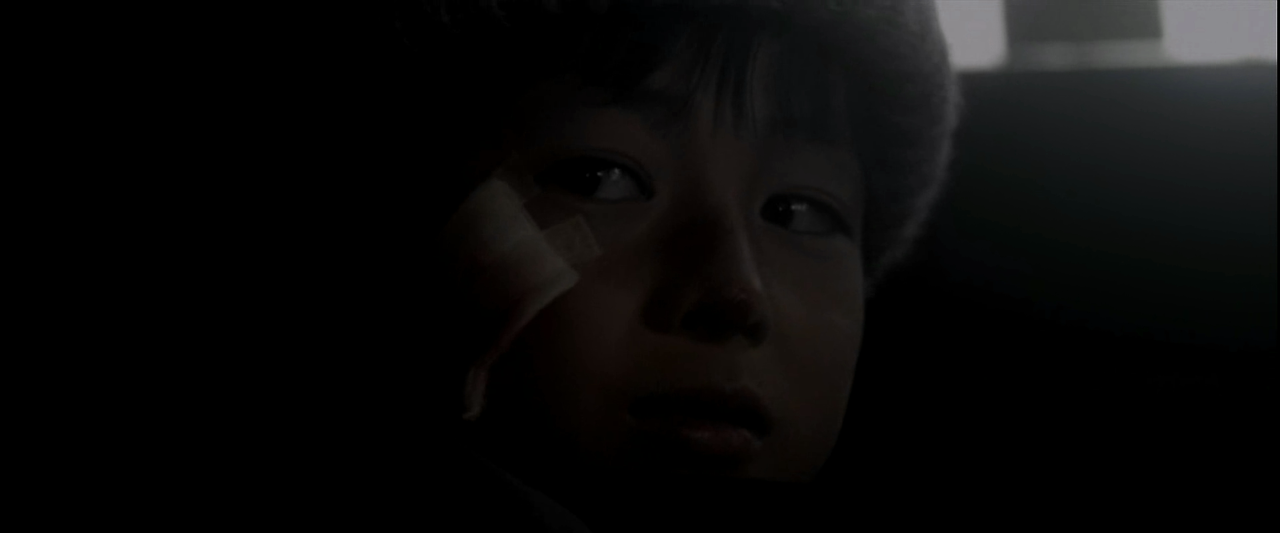 어린 소년들 형은 아버지를 이해하고 동생은 어머니를 이해한다 그 차이는 무엇인가 기억의 원더랜드.mp4_20260203_211229.600.png