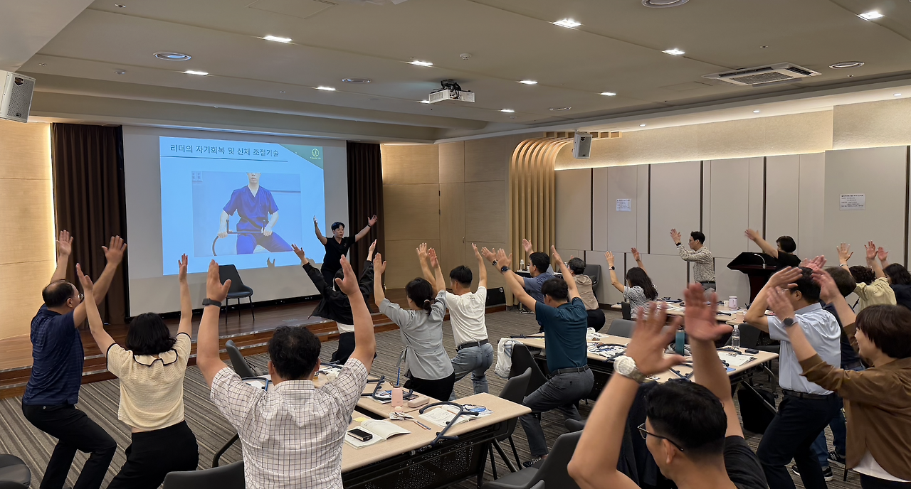 스크린샷 2026-03-27 오후 4.55.21.png