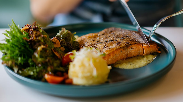 20260228 _ 중년 식단, 노년기 뇌기능 저하 41% 낮춘다 _ 2.png