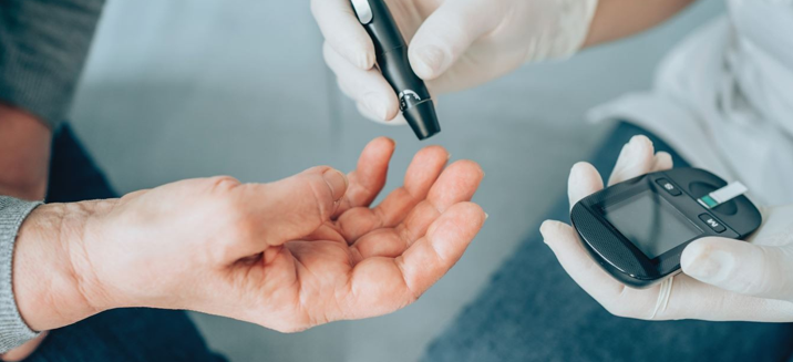 20260310 _ 당뇨병, 치과에서 먼저 찾을 수 있다 _ 2-1.png