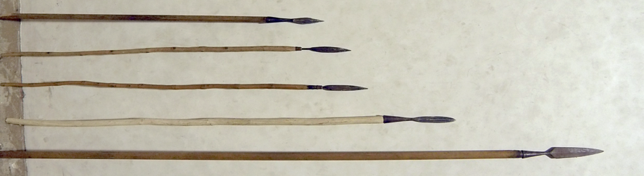 250px-A_spear_and_a_series_of_javelins..png