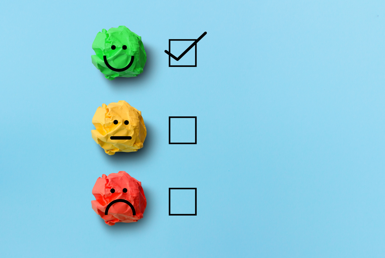 노랑색 귀엽고 심플한 네잎클로버 독서 토론 동아리 모집 포스터  (12) - 복사본.png