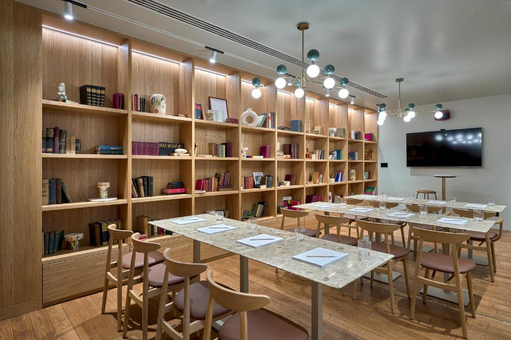 베르노 하우스 부다페스트, 비네트 컬렉션 바이 IHG (1).png