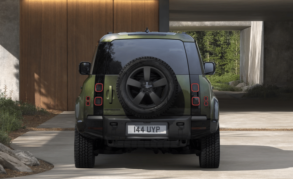 Land-Rover-New-Defender-3-1024x627.png