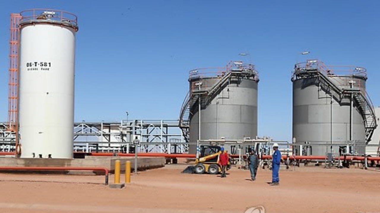 알제리 천연가스 시설.png