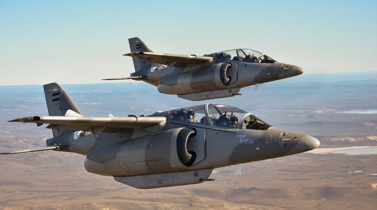 IA-63 팜파 훈련기.png