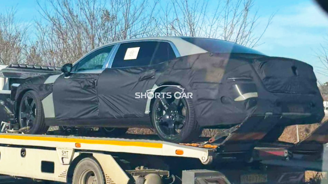 제네시스 g90 페리 뉴욕맘모스 예상 디자인 후방 8.png