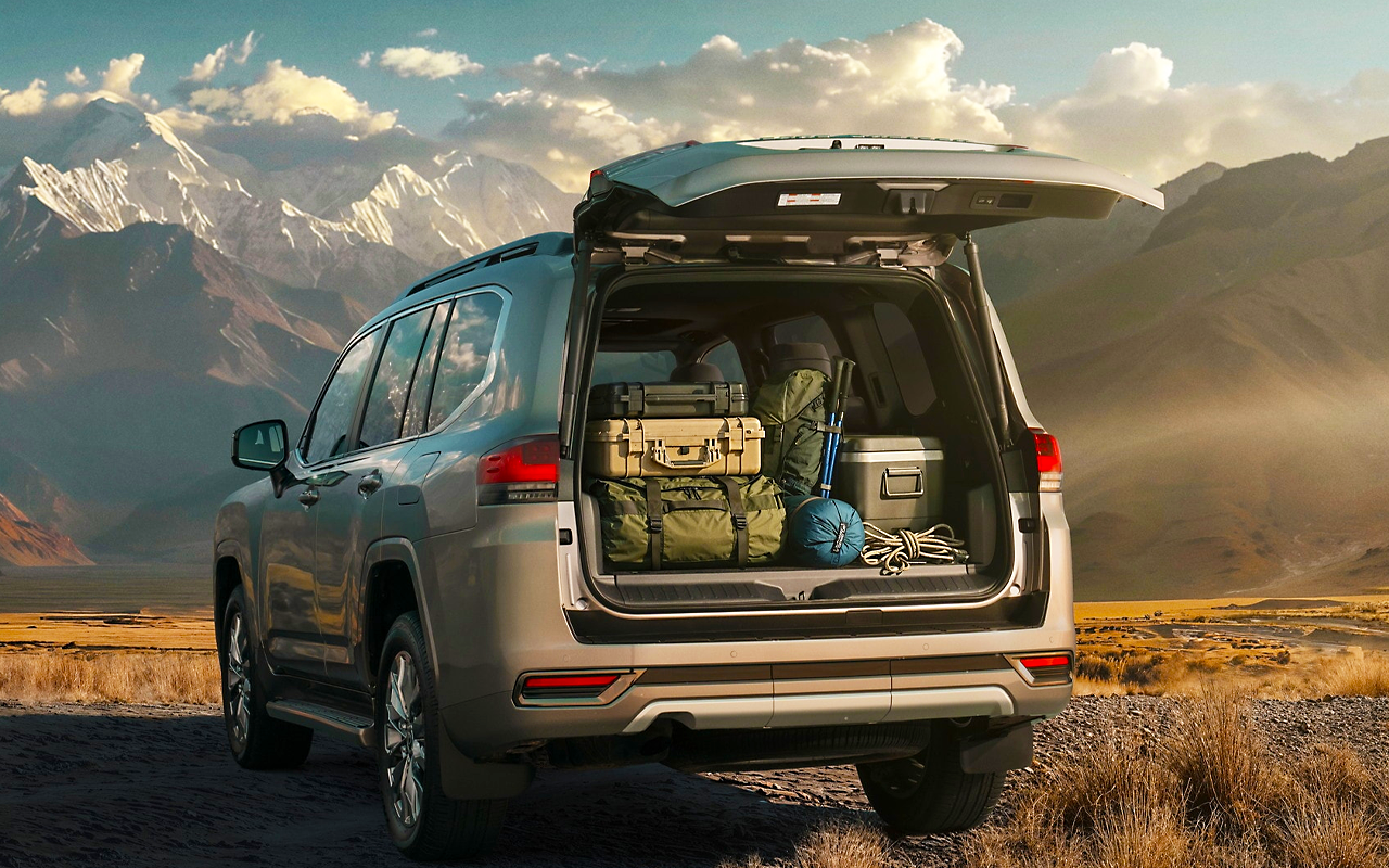 토요타 랜드크루저 300  5.png