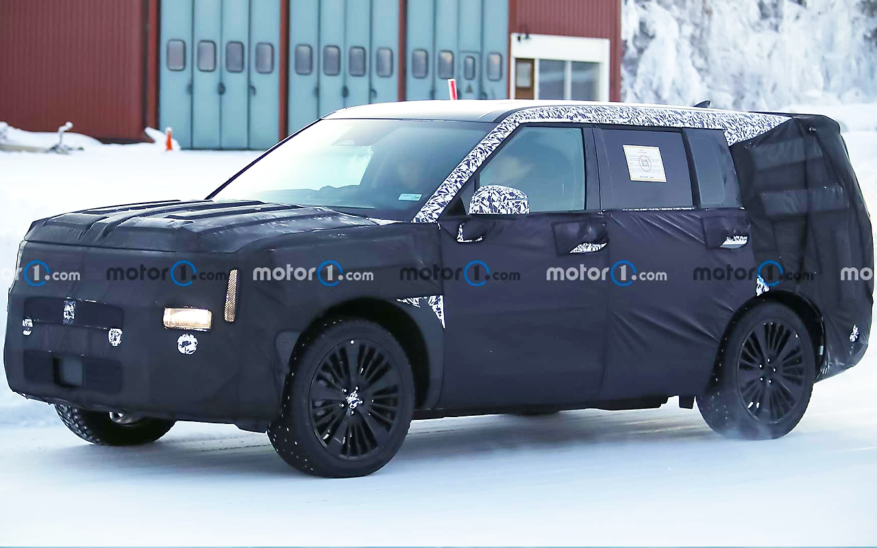 싼타페 페리 스파이샷 2.png