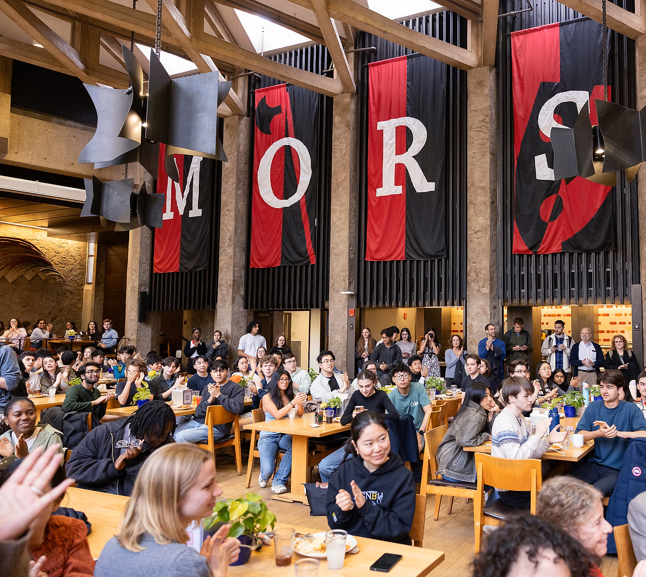 김환수 예일대 학생들 pgn.png