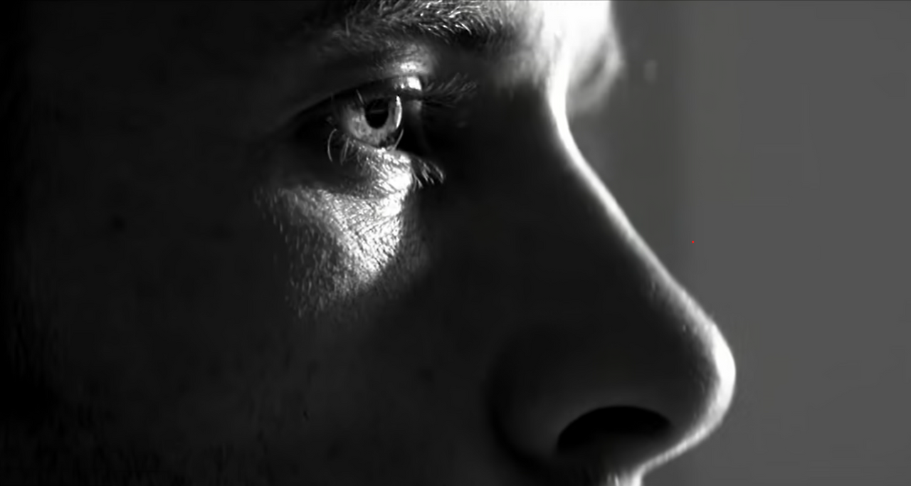 Christopher Nolan_Memento_01.png