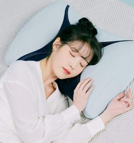 아이유베개 (2).png