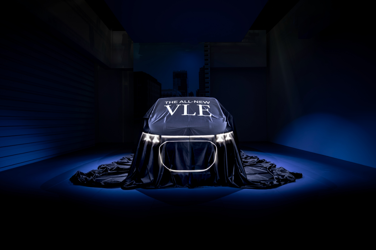 mercedes-benz-vle-electric-minivan-teaser-reveal.png