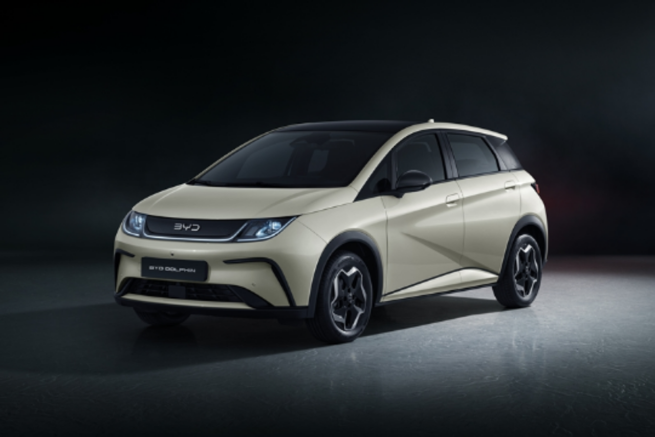 byd-dolphin-electric-hatchback-cream-white.png