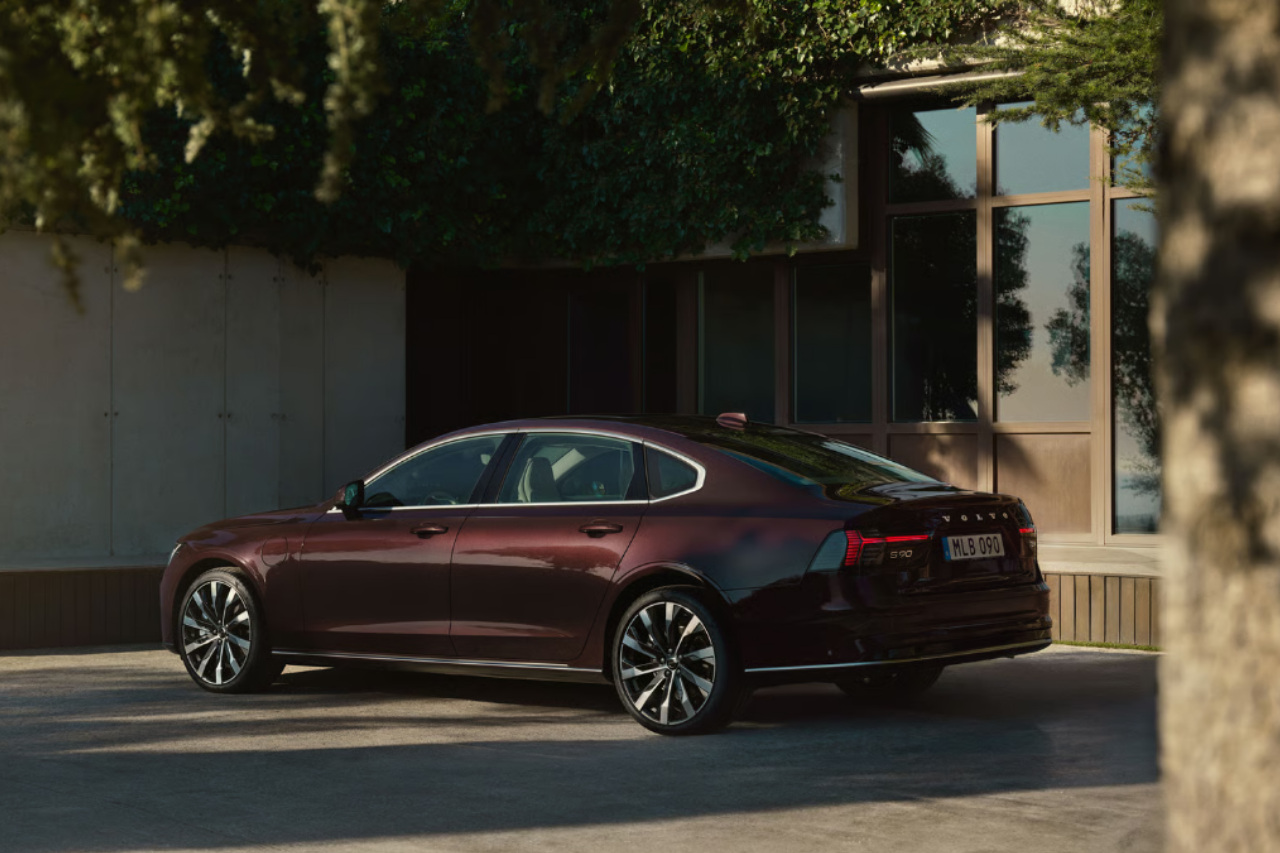 volvo-s90.png