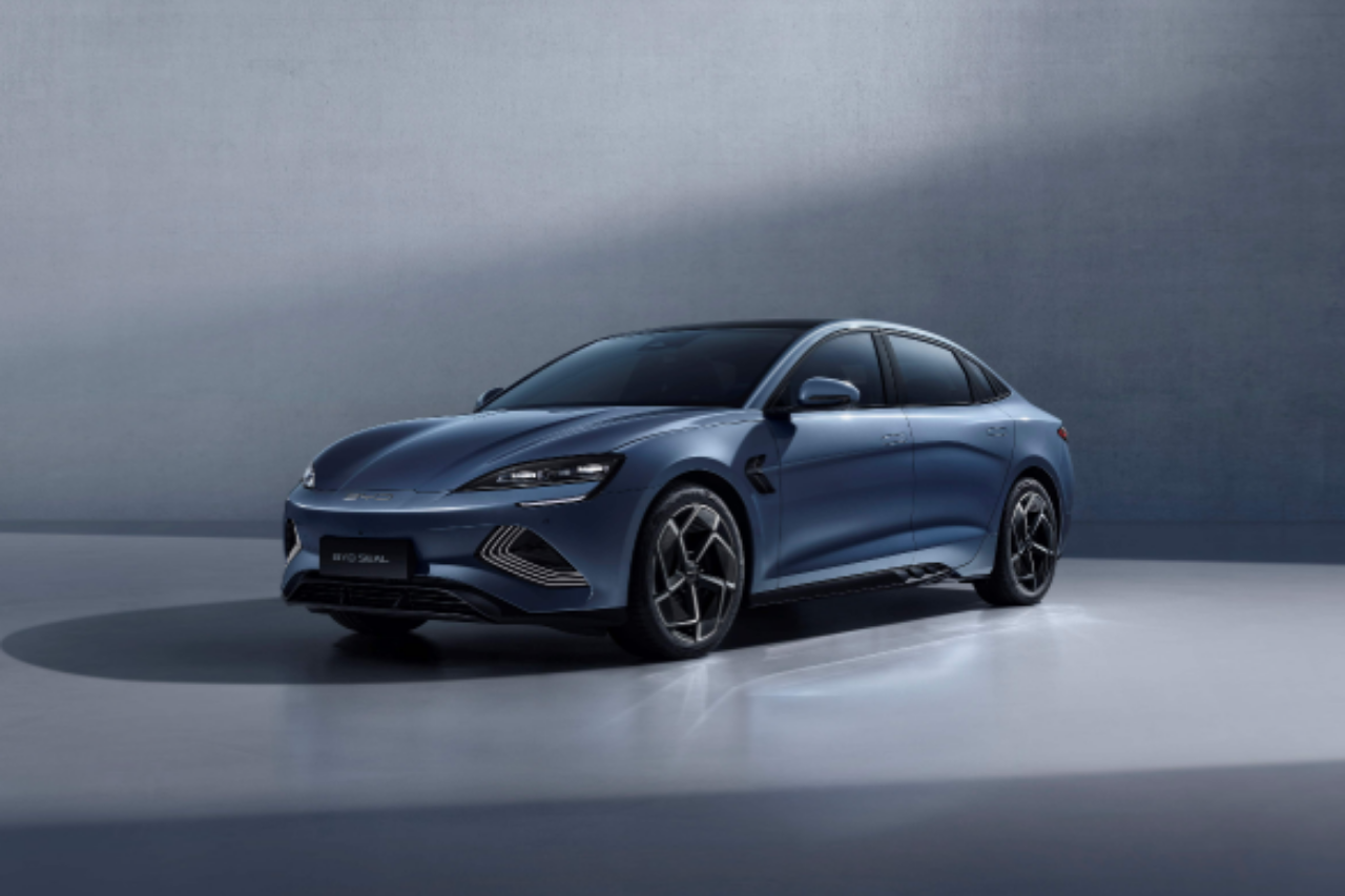 byd-seal-electric-sedan-front-design.png