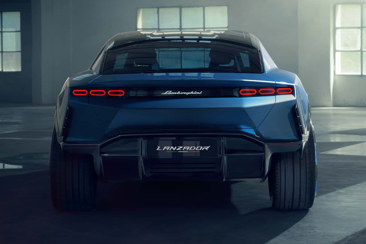 lamborghini-lanzador-rear-design-lighting.png
