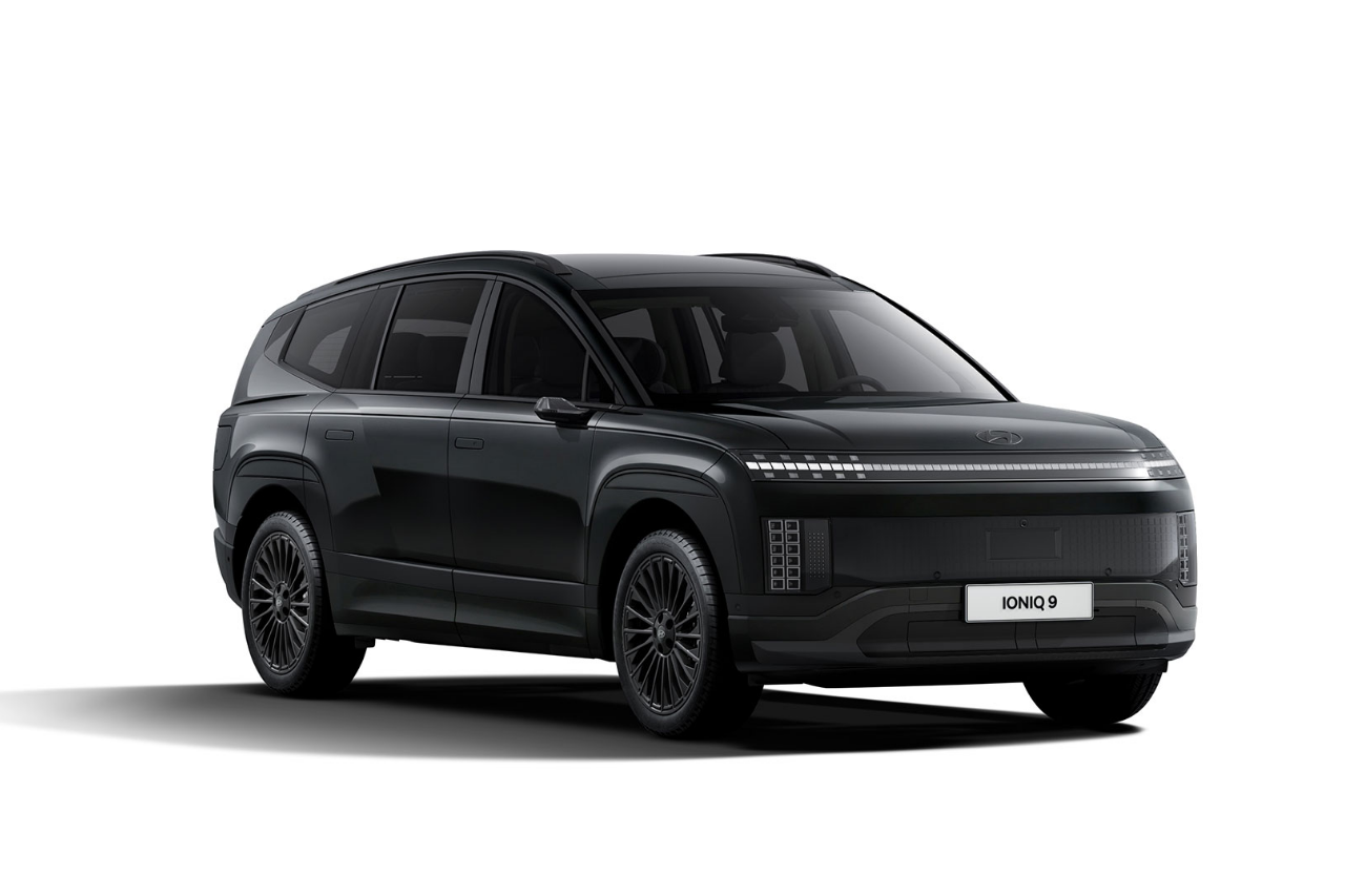 2027-hyundai-ioniq-9-black-ink-exterior-view.png