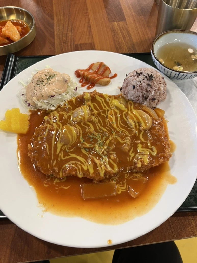 IMG_2355.jpg?type=w773