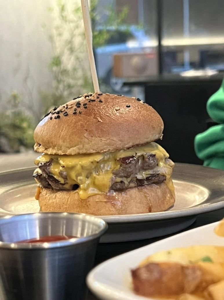 IMG_0082.jpg?type=w773