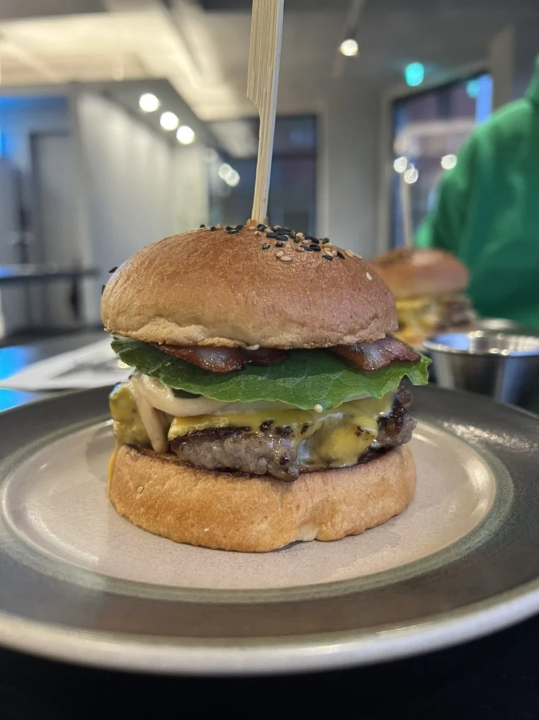 IMG_0081.jpg?type=w773