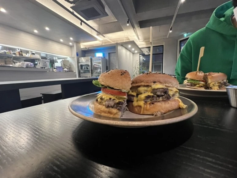 IMG_0083.jpg?type=w773