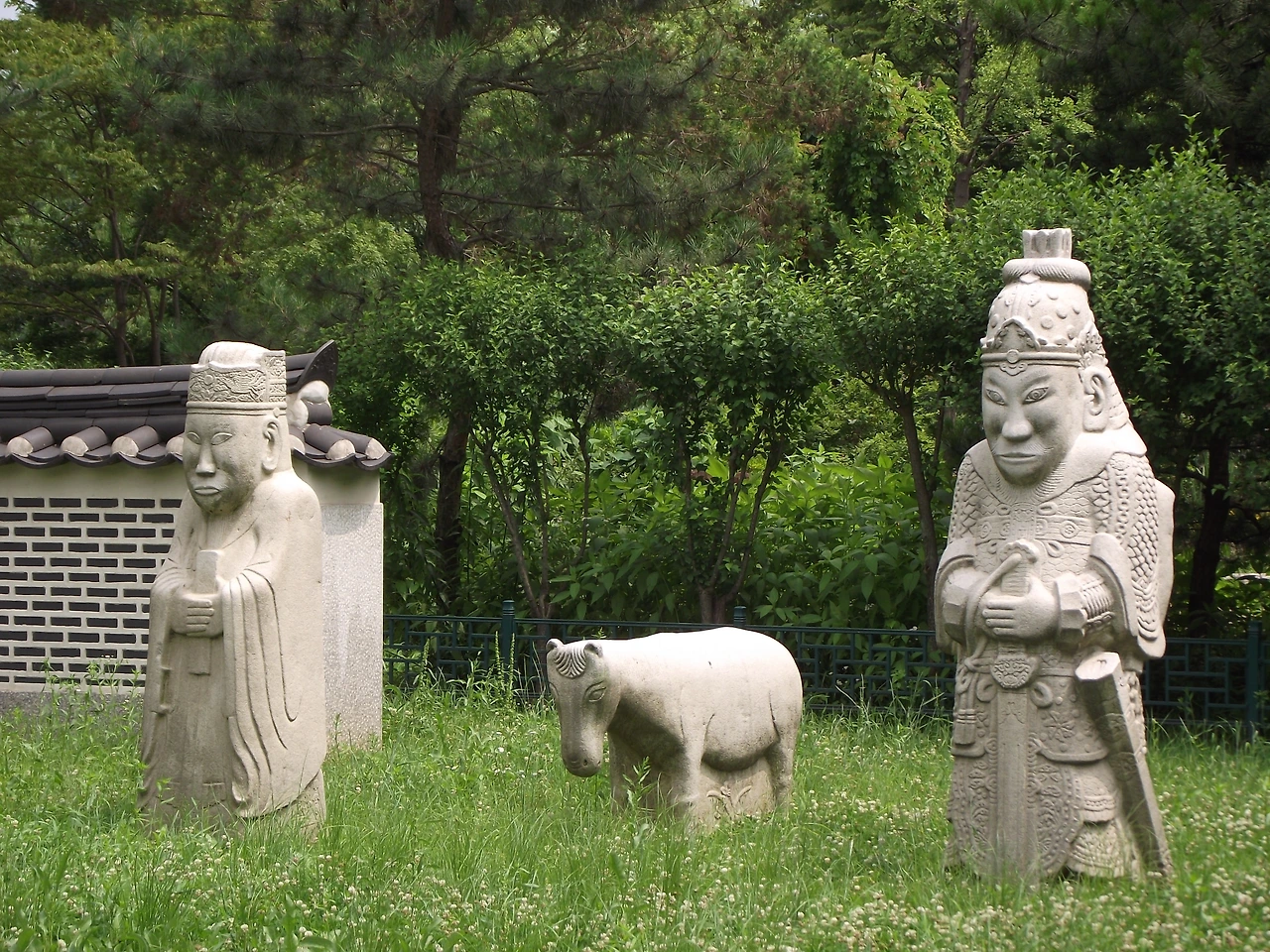 [2-1.서울유형문화재-대한제국] 능동 순명비 유강원 석물 (2-1).JPG