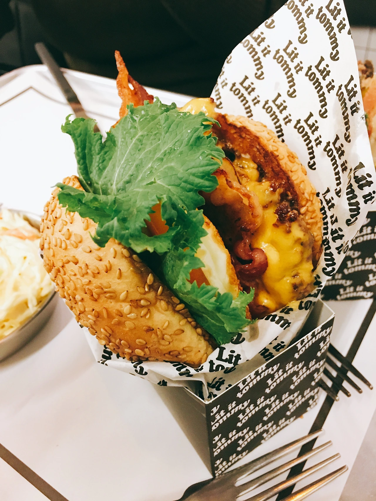 햄버거에 뭐가.jpeg