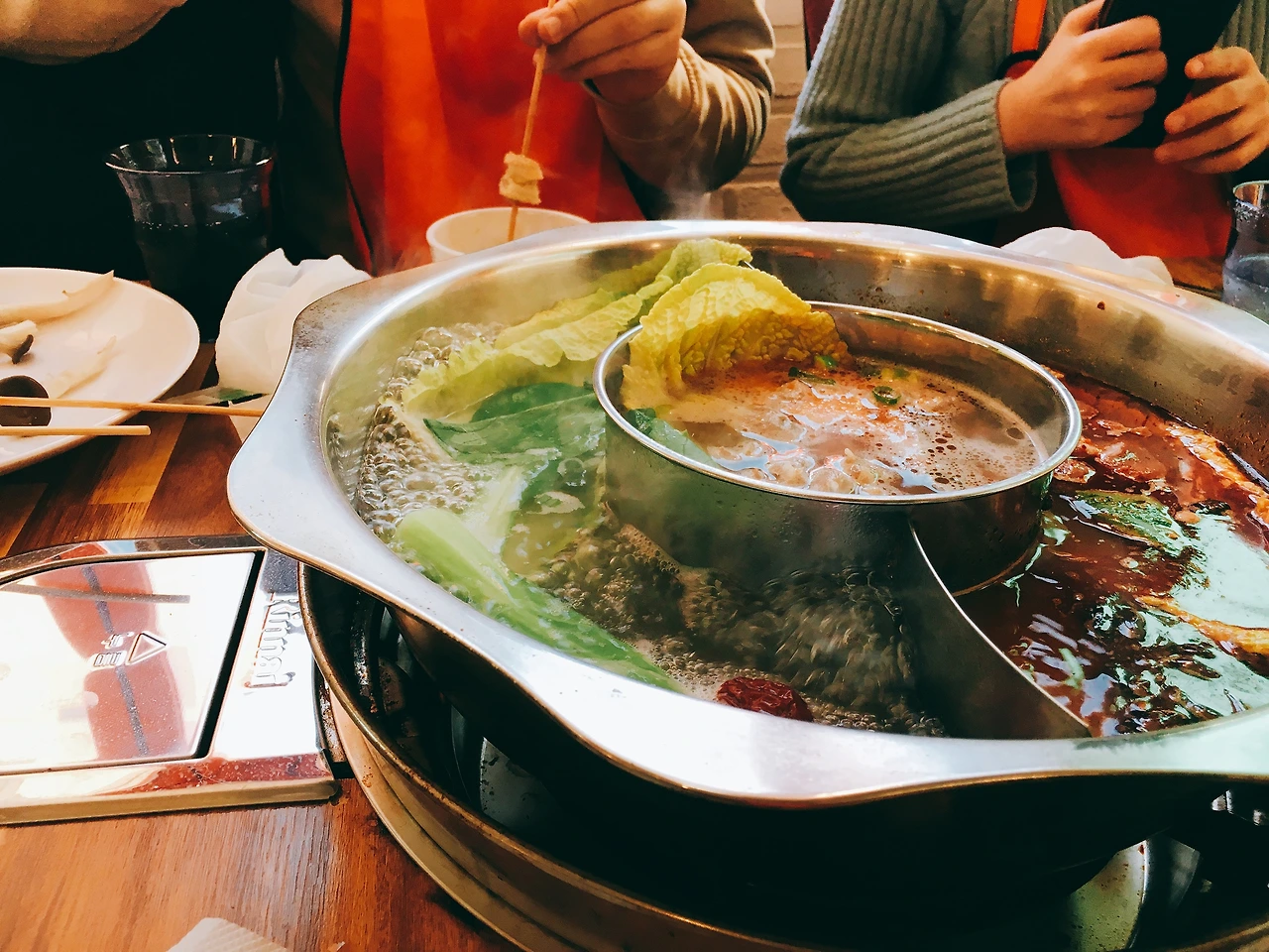 채울 수 없는 욕망이 된 마라훠궈.jpeg