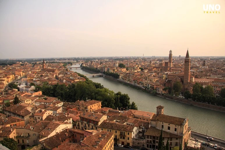 %EB%B2%A0%EB%A1%9C%EB%82%98%EC%86%8C%EA%B0%9C2.jpg?type=w773