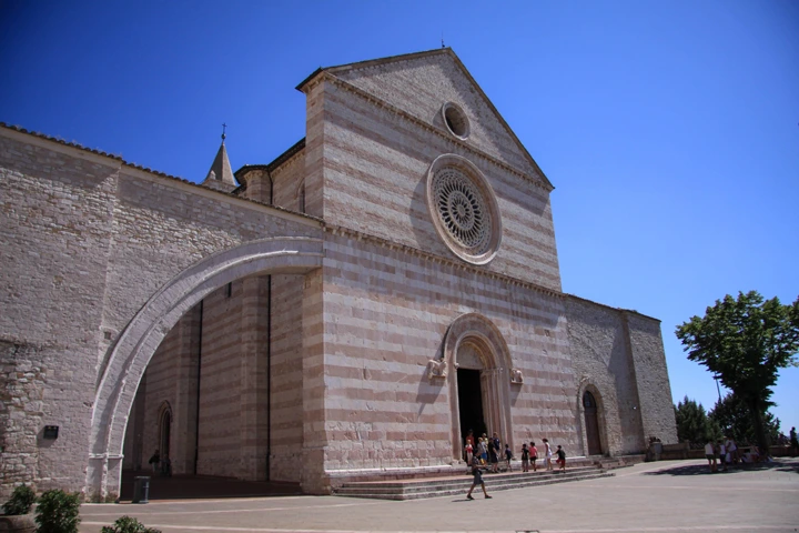 %EC%95%84%EC%94%A8%EC%8B%9C-%EC%82%B0%ED%83%80%ED%82%A4%EC%95%84%EB%9D%BC%EC%84%B1%EB%8B%B9.jpg?type=w773