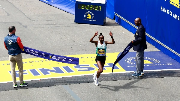hellen-obiri-boston-marathon-jpg.webp