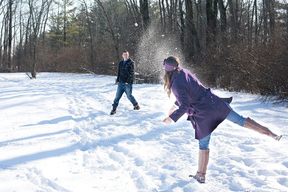 snowball-fight-578445_960_720.jpg?type=w966