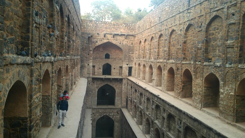 99E9883B5C7F7BC121A606