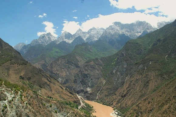 227AF1385285E9492DBD19