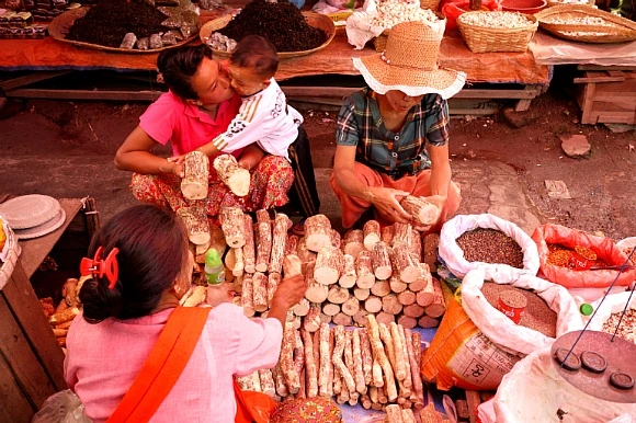 2310864A52FB2E6B1D9D3F