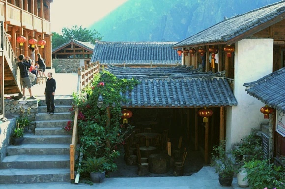 275F1E4A53DF0DE31B2D4B