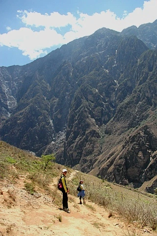 1571993B5048119F277C45