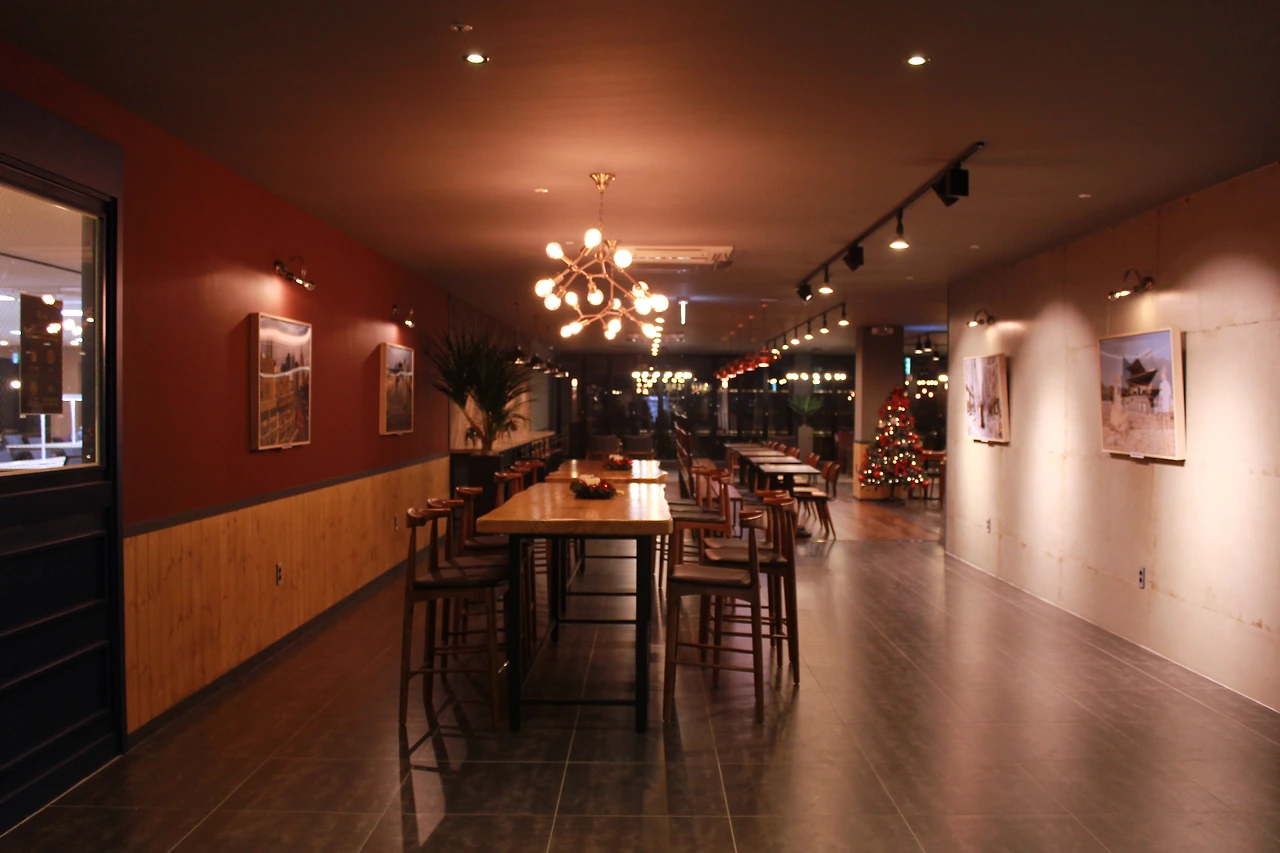 세븐랩스_7LABS_탄방동 세븐랩스_탄방동카페_탄방동 카페_대전 카페_대전 북카페_탄방동 북카페_탄방동 7LABS_탄방동 룸카페_스터디카페_룸카페_탄방동 룸카페_다재다능르코_대전카페 추천 (8).JPG