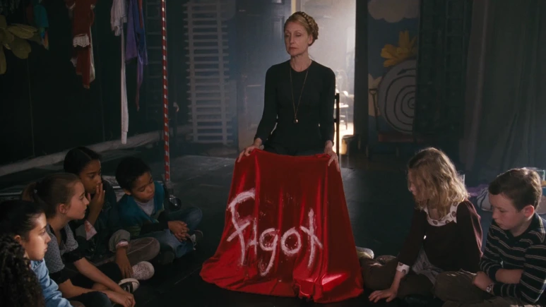 Phoebe.in.Wonderland.2008.1080p.BluRay.H264.AAC-RARBG.mp4_002861903.png?type=w773