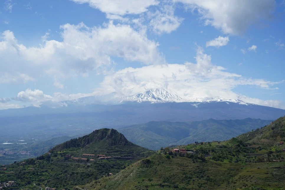 SE-2ee0d2ea-b4de-4be7-b155-8adadad80175.jpg?type=w966